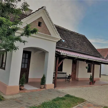 Borbely Vendeghaz Holiday home *